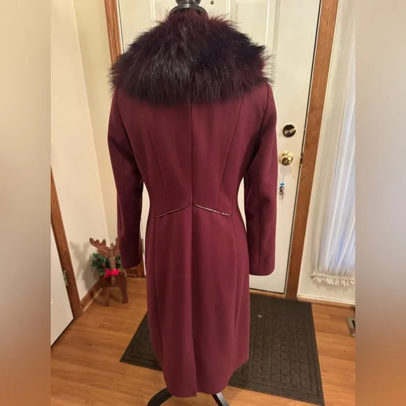 WHBM Elegant Burgundy Coat with Faux Fur REMOVEABLE Collar - Picture 4 of 17